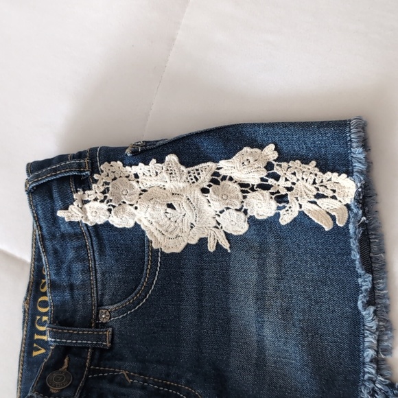 Girls shorts - Picture 2 of 5